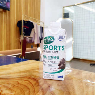 셀렉스스포츠 셀렉스 스포츠 드링크 초콜릿 _ 330ml x 12팩 — 5점을 준 리뷰어가 2020년 11월 올린 사용 사진
