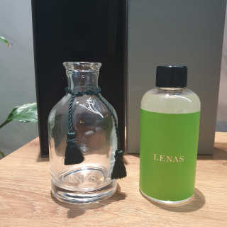 레나스 프리미엄 아로마 디퓨저 200ml  [1SET] — 5점을 준 리뷰어가 2020년 9월 올린 사용 사진