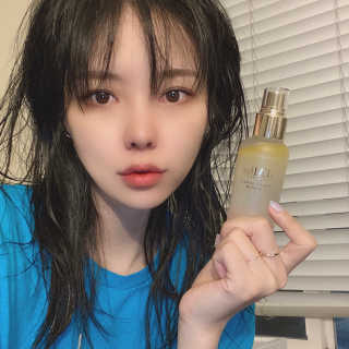 화이트 트러플 퍼스트 스프레이 세럼 — 4점을 준 리뷰어가 2020년 7월 올린 사용 사진