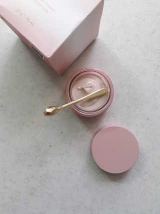 Tween.Ty Skin 트웬티스킨 리페어 아이크림 프리미엄 라인 — 5점을 준 리뷰어가 2020년 10월 올린 사용 사진
