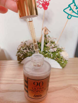 자민경 크레마카라콜 울트라 90 프로폴리스 앰플 — 5점을 준 리뷰어가 2020년 12월 올린 사용 사진