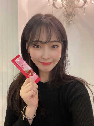 헬스업_쁘띠쁘띠석류콜라겐젤리_20g x 14포 — 5점을 준 리뷰어가 2020년 10월 올린 사용 사진
