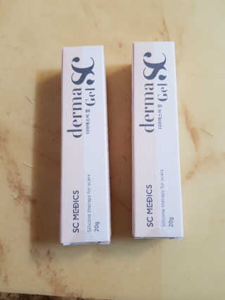 derma SC-Gel 더마에스씨 겔 20g — 5점을 준 리뷰어가 2020년 4월 올린 사용 사진