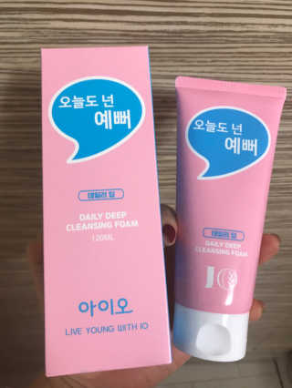 IO 아이오 오늘도 넌 예뻐 - 데일리딥 클렌징폼 — 5점을 준 리뷰어가 2020년 12월 올린 사용 사진