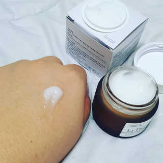 La Theorie Hydrating Ingredients | 하이드레이팅 인그레이디언츠 — 4점을 준 리뷰어가 2020년 5월 올린 사용 사진