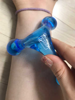 [시셀코리아]간편 셀프 펀 마사저 — 4점을 준 리뷰어가 2020년 8월 올린 사용 사진
