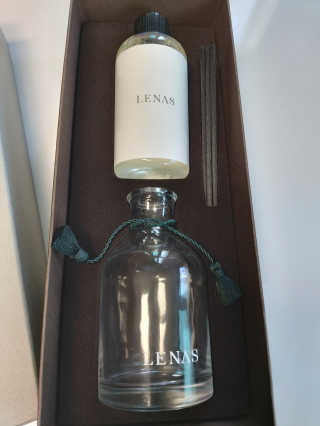 레나스 프리미엄 아로마 디퓨저 200ml  [1SET] — 5점을 준 리뷰어가 2020년 9월 올린 사용 사진