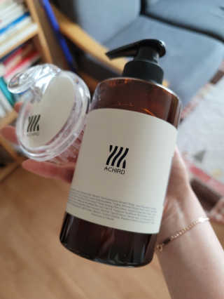 에이처드 유산균 탈모 샴푸 500ml — 5점을 준 리뷰어가 2020년 8월 올린 사용 사진