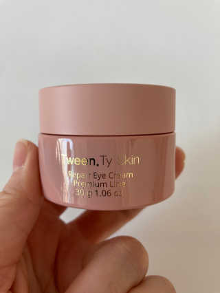 Tween.Ty Skin 트웬티스킨 리페어 아이크림 프리미엄 라인 — 5점을 준 리뷰어가 2020년 10월 올린 사용 사진