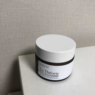 La Theorie Hydrating Ingredients | 하이드레이팅 인그레이디언츠 — 5점을 준 리뷰어가 2020년 4월 올린 사용 사진
