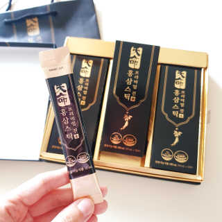 헬스업_천명진프리미엄홍삼스틱_10ml x 30포 — 5점을 준 리뷰어가 2020년 7월 올린 사용 사진