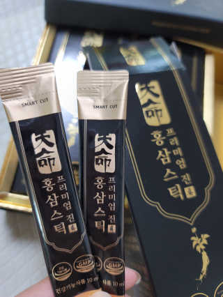 헬스업_천명진프리미엄홍삼스틱_10ml x 30포 — 5점을 준 리뷰어가 2020년 9월 올린 사용 사진