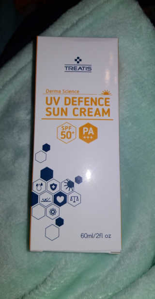 트리티스 US [TREATIS] UV Defence Sun Cream PA+++ / SPF50+ — 4점을 준 리뷰어가 2020년 12월 올린 사용 사진