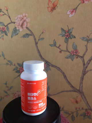 서울약사신협_비타민C플러스_1,200mg x 60정 — 5점을 준 리뷰어가 2020년 11월 올린 사용 사진