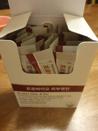 삼진제약 위시헬씨 [삼진제약] 위시헬씨 프로바이오 피부엔진 — 5점을 준 리뷰어가 2020년 11월 올린 사용 사진