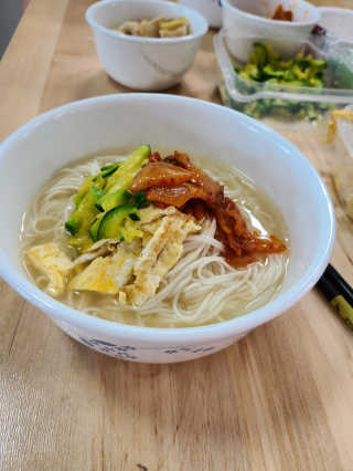 [풀무원] 자연의 감칠맛 통디포리, 통멸치 다시팩 세트 — 5점을 준 리뷰어가 2020년 5월 올린 사용 사진