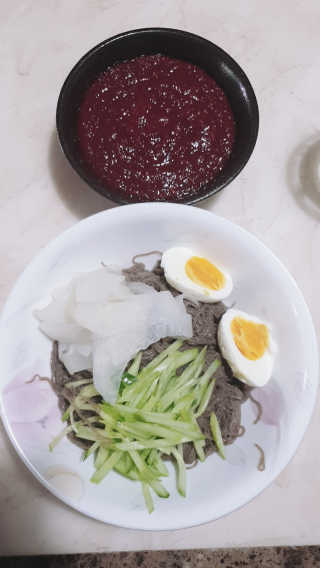 [해주냉면] 신천맛집 매운 비빔냉면 2인분 + 무절임 — 5점을 준 리뷰어가 2020년 5월 올린 사용 사진