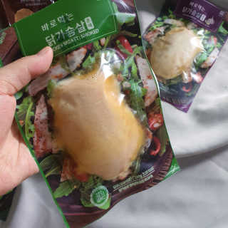 바로 먹는 아침 실온보관 닭가슴살 6종 — 4점을 준 리뷰어가 2020년 9월 올린 사용 사진