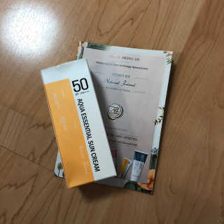 내추럴프렌드 아쿠아 에센셜 썬크림 — 5점을 준 리뷰어가 2020년 9월 올린 사용 사진