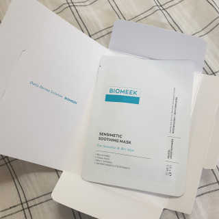 바이오믹 BIOMEEK SENSIMETIC SOOTHING MASK.S — 5점을 준 리뷰어가 2020년 6월 올린 사용 사진