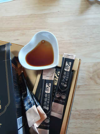 헬스업_천명진프리미엄홍삼스틱_10ml x 30포 — 5점을 준 리뷰어가 2020년 9월 올린 사용 사진