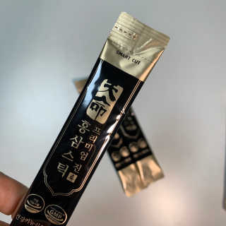 헬스업_천명진프리미엄홍삼스틱_10ml x 30포 — 5점을 준 리뷰어가 2020년 12월 올린 사용 사진