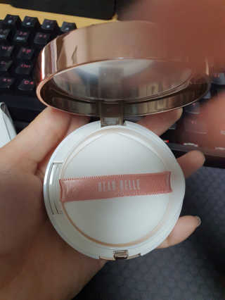 디어벨르 크림쿠션 DEAR BELLE CREAM COUSION — 5점을 준 리뷰어가 2020년 8월 올린 사용 사진