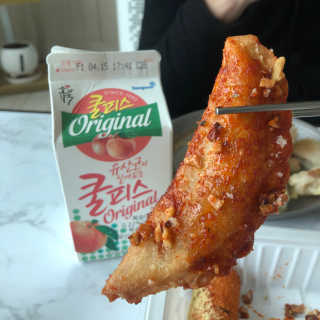 죠스떡볶이 [죠스푸드] 짜빠떡볶이+떡또그+범벅만두 신메뉴 3종 — 2.5점을 준 리뷰어가 2020년 4월 올린 사용 사진
