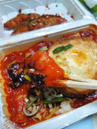 죠스떡볶이 [죠스푸드] 짜빠떡볶이+떡또그+범벅만두 신메뉴 3종 — 5점을 준 리뷰어가 2020년 4월 올린 사용 사진