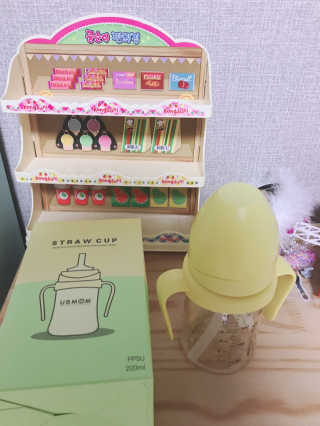 유비맘 샘방지 PPSU 빨대컵_컬러 랜덤 발송 — 4점을 준 리뷰어가 2020년 8월 올린 사용 사진
