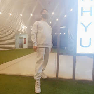 브랜디드라이프스타일코리아 행텐 헤리티지 맨투맨 SET — 5점을 준 리뷰어가 2020년 11월 올린 사용 사진