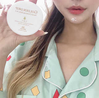 레베코코 골든드립 페이셜 클렌징 밤 26.5 Singapore — 5점을 준 리뷰어가 2020년 10월 올린 사용 사진