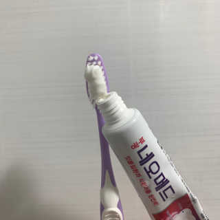 봄날연구소 부광 네오메드치약 2개+ 30g 휴대용 미니치약 — 4.5점을 준 리뷰어가 2020년 11월 올린 사용 사진