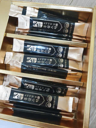 헬스업_천명진프리미엄홍삼스틱_10ml x 30포 — 4점을 준 리뷰어가 2020년 11월 올린 사용 사진