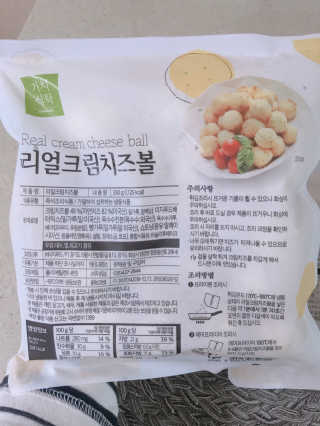 가치식탁 리얼치즈스틱, 리얼크림치즈볼 — 5점을 준 리뷰어가 2020년 10월 올린 사용 사진