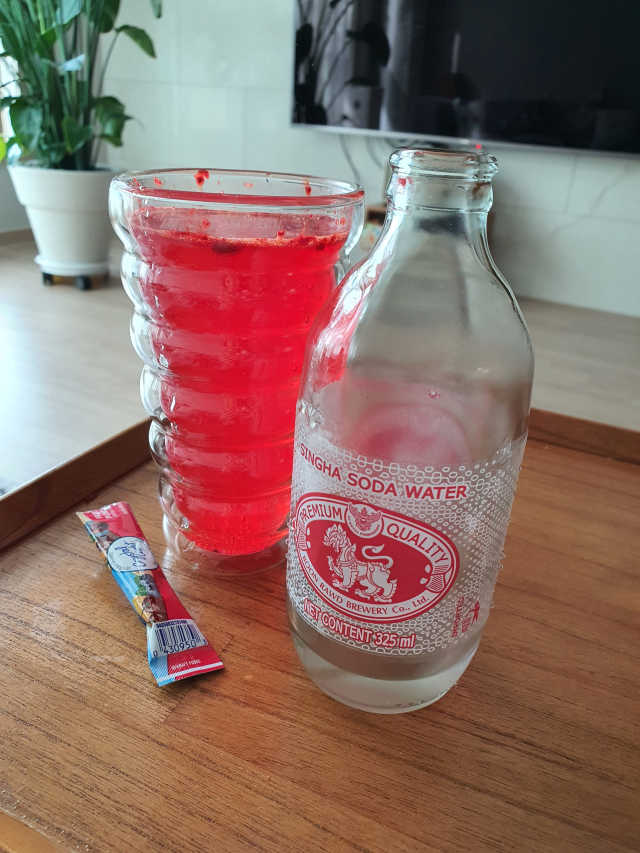 싱하소다워터 리뷰 사진