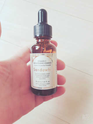 [스킨큐어] 산다화 비타민C 화이트닝 에센스 30ml — 5점을 준 리뷰어가 2020년 4월 올린 사용 사진