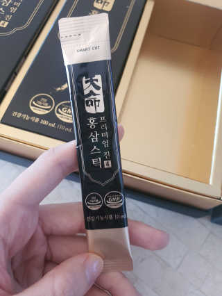 헬스업_천명진프리미엄홍삼스틱_10ml x 30포 — 5점을 준 리뷰어가 2020년 12월 올린 사용 사진