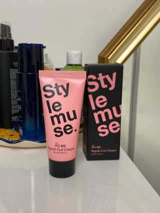ATS스타일 뮤즈 ATS 스타일 뮤즈 리페어 컬 크림 50ml X 2EA — 4점을 준 리뷰어가 2020년 10월 올린 사용 사진