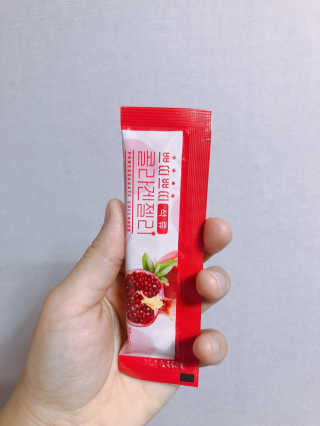 헬스업_쁘띠쁘띠석류콜라겐젤리_20g x 14포 — 5점을 준 리뷰어가 2020년 12월 올린 사용 사진
