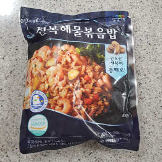 바다는다웰빙이다 전복해물볶음밥/전복김치볶음밥 250g-4봉지 — 3점을 준 리뷰어가 2020년 9월 올린 사용 사진