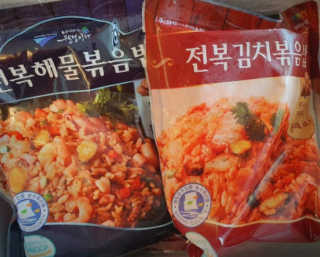 바다는다웰빙이다 전복해물볶음밥/전복김치볶음밥 250g-4봉지 — 5점을 준 리뷰어가 2020년 7월 올린 사용 사진
