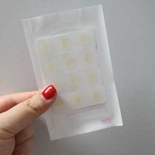 엘라밴드 하이드로 도트 스팟패치 12mm, 10mm — 5점을 준 리뷰어가 2020년 8월 올린 사용 사진