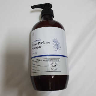 달리프 베러 퍼퓸 샴푸 1000ml 레이니데이 or 일랑로즈 — 5점을 준 리뷰어가 2020년 11월 올린 사용 사진