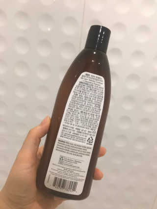 버츠비 케어플러스 릴리빙 컨디셔너_카모마일,로즈마리 — 5점을 준 리뷰어가 2020년 8월 올린 사용 사진