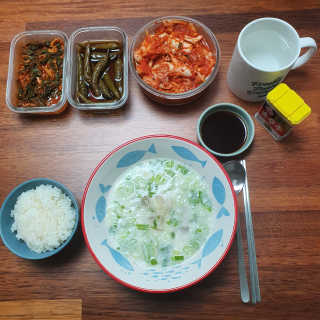 한촌몰 설렁탕집 가마솥 도가니탕 350g x 2팩 — 5점을 준 리뷰어가 2020년 8월 올린 사용 사진