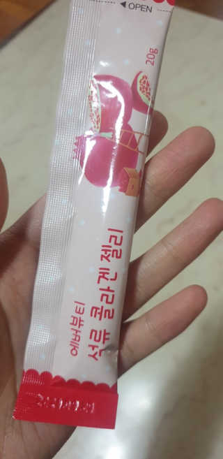 365더건강 에버뷰티 석류콜라겐 젤리 — 5점을 준 리뷰어가 2020년 5월 올린 사용 사진