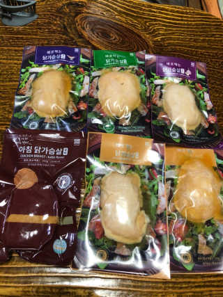 바로 먹는 아침 실온보관 닭가슴살 6종 — 5점을 준 리뷰어가 2020년 9월 올린 사용 사진