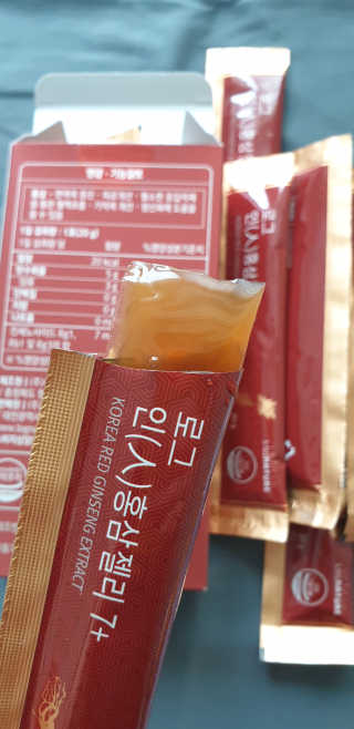 로그네이처 로그 인 홍삼젤리 7+ — 5점을 준 리뷰어가 2020년 6월 올린 사용 사진
