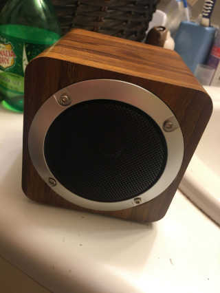 SEVIZ MINI10W 레트로 블루투스 스피커 — 5점을 준 리뷰어가 2020년 6월 올린 사용 사진